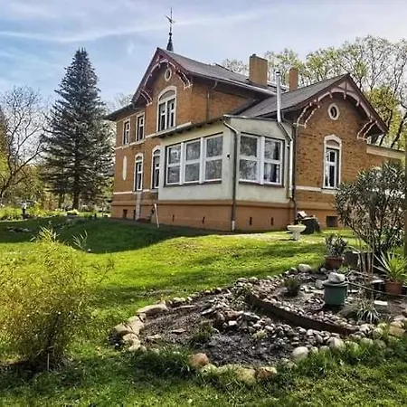 Villa Familyandbike Neupetershain