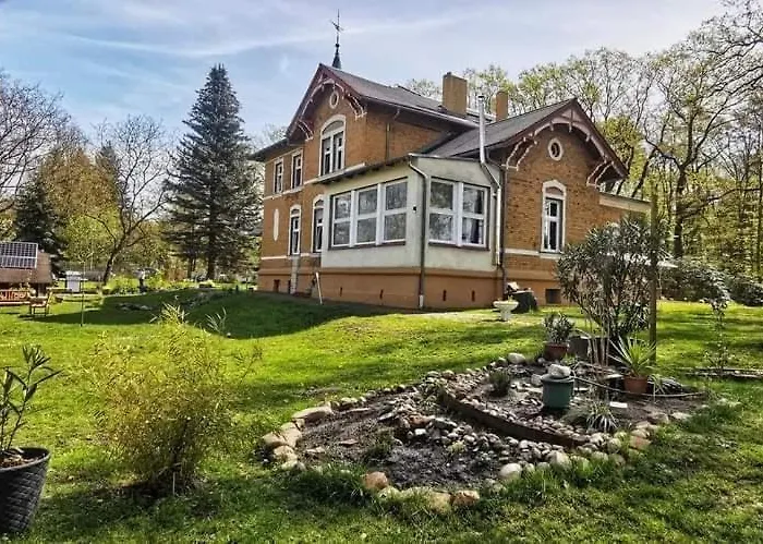 Villa Familyandbike Neupetershain